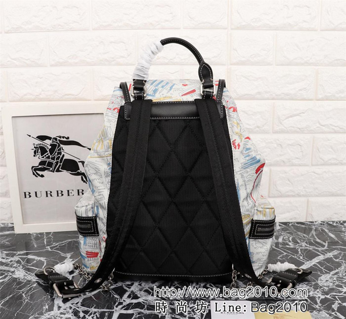 BURBERRY巴寶莉 The Rucksack 印花帆布拼皮革 軍旅背包 時尚雙肩包 39622  Bhq1235